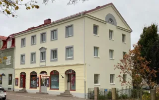 Sagabiografen från sidan - Trollängen Bostad